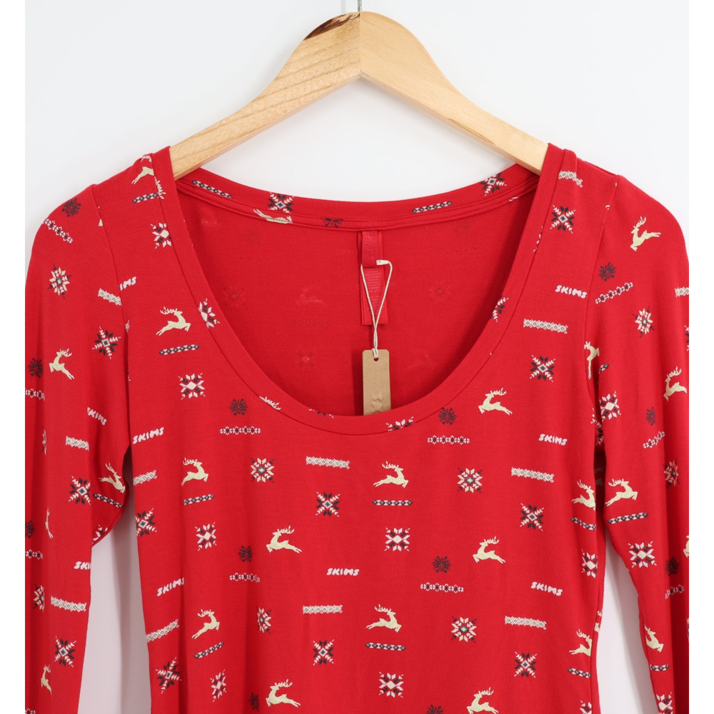 Skims NWT Sleep Scoop Neck Top Cranberry Vintage Deer Print Sz S - Picture 4 of 11